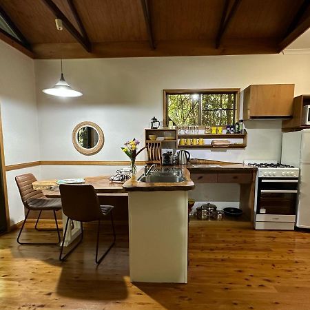 Crater Lakes Rainforest Cottages Yungaburra Exterior foto