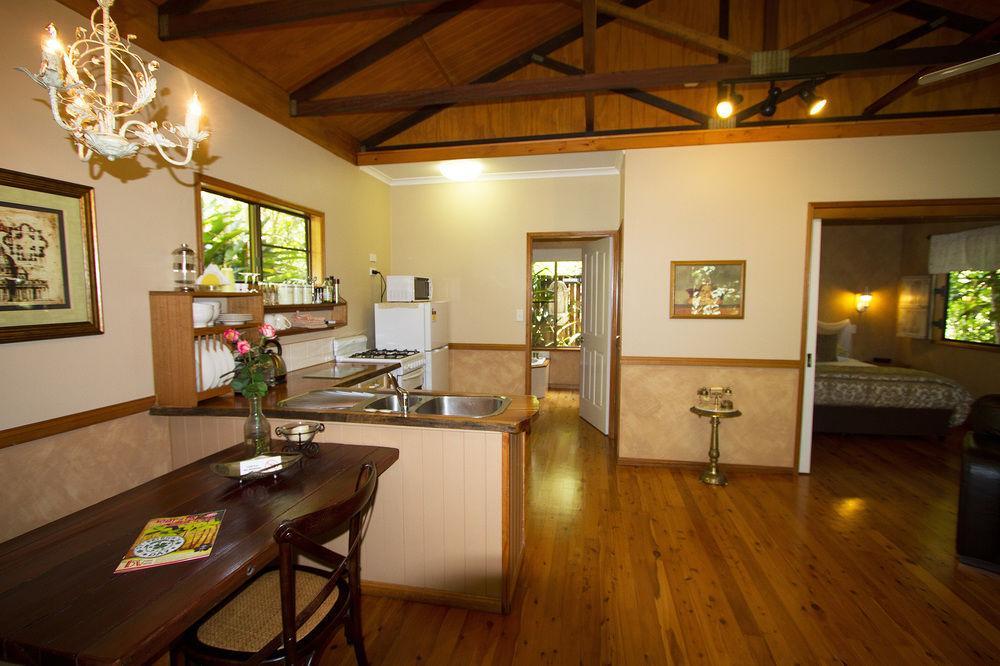 Crater Lakes Rainforest Cottages Yungaburra Exterior foto