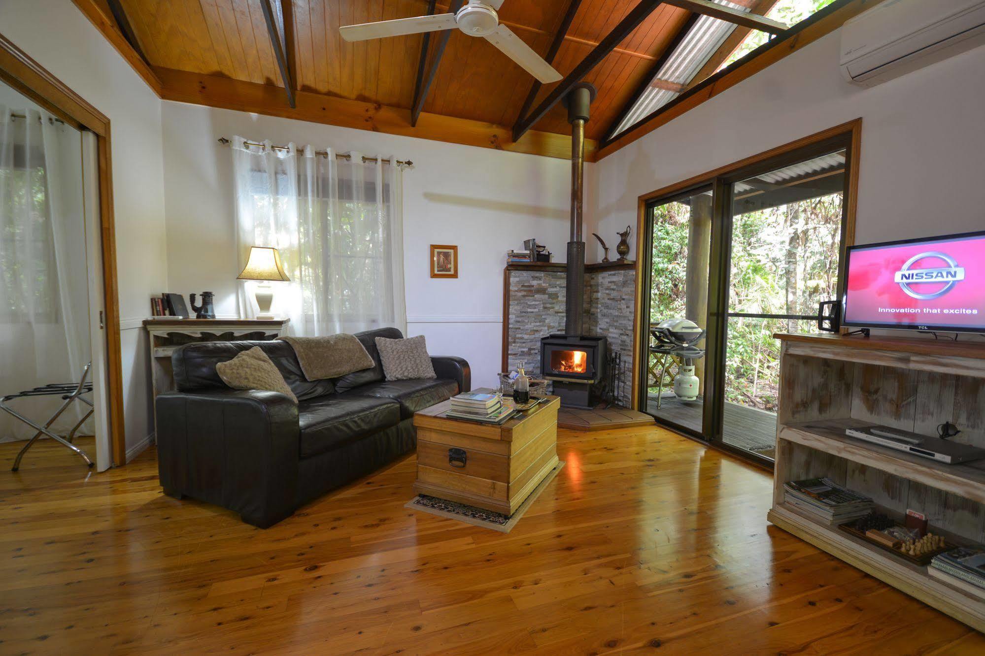 Crater Lakes Rainforest Cottages Yungaburra Exterior foto