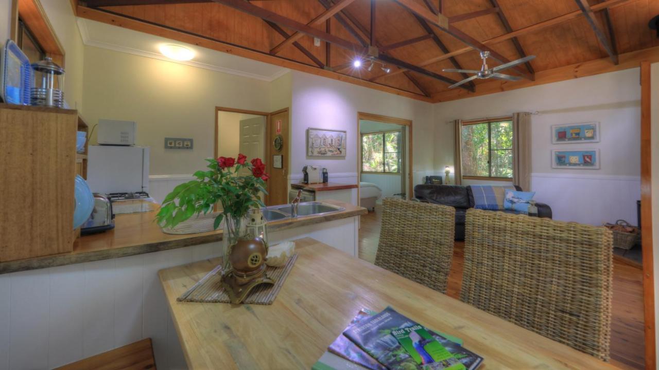 Crater Lakes Rainforest Cottages Yungaburra Exterior foto